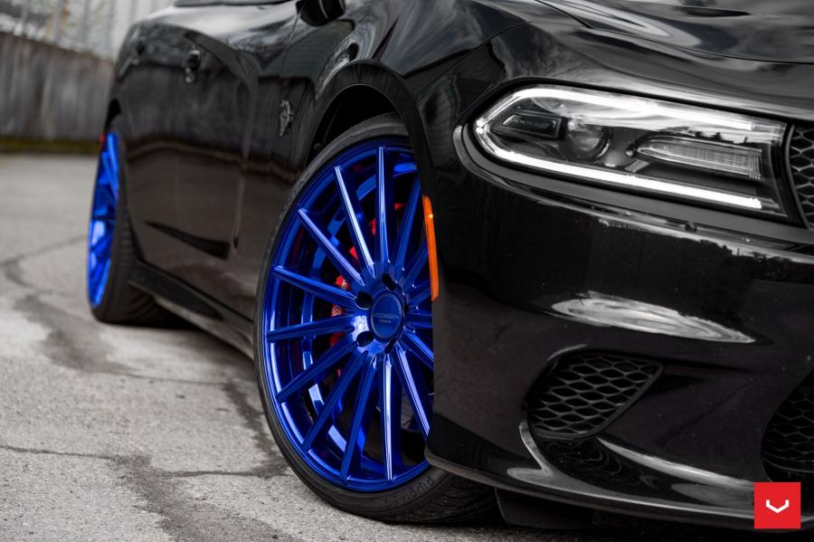 Детали экстерьера Dodge Charger SRT on Vossen Wheels (VFS2) 2017 года  (фото 18 из 26)